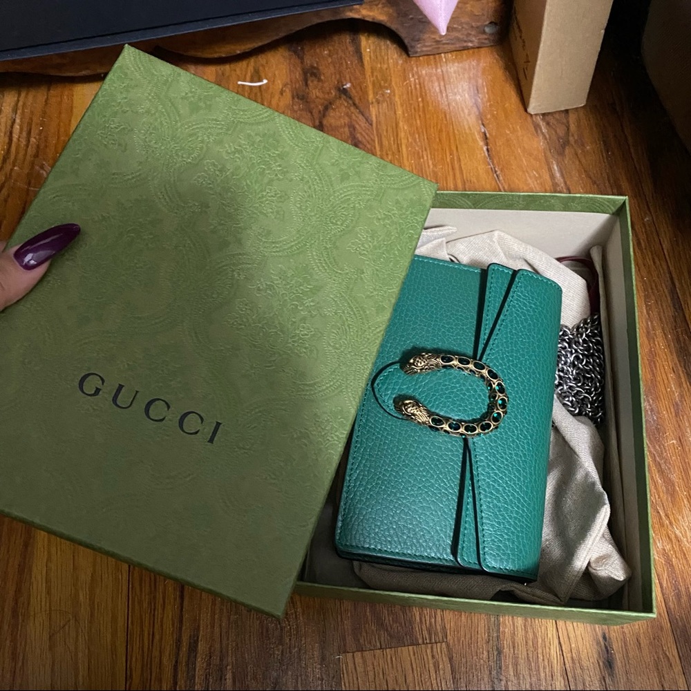 Gucci- Dionysus leather super mini bag